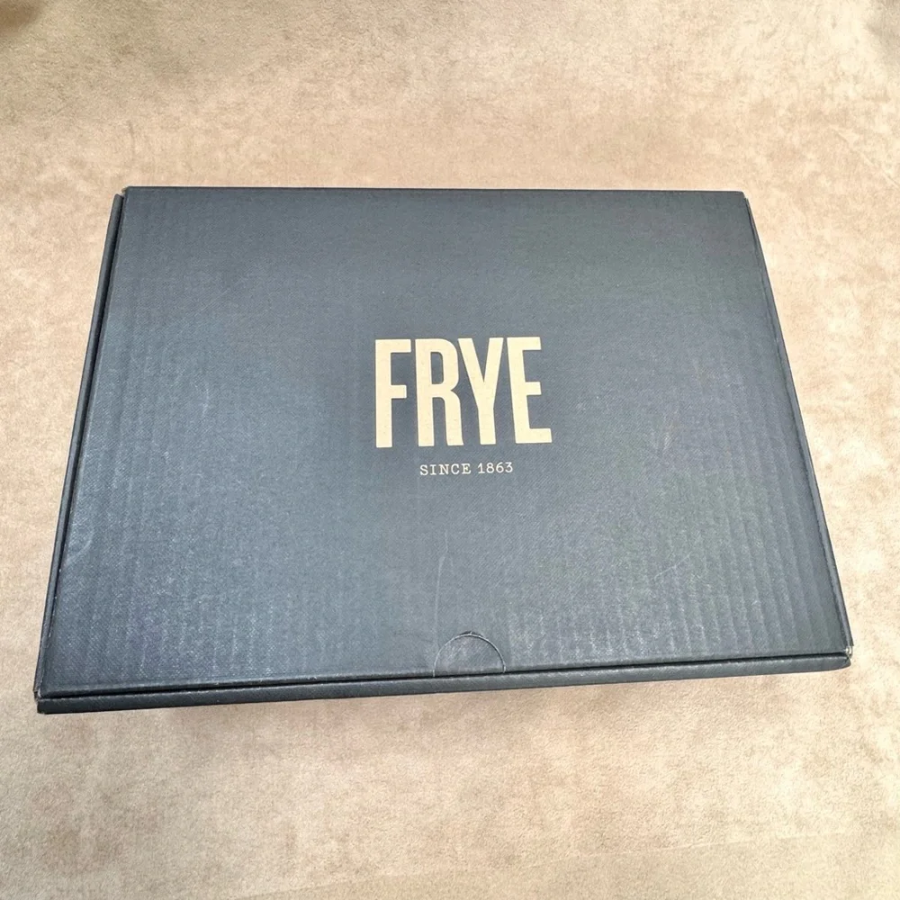 New Frye Melanie Soft Leather Slip On Flats Sneakers Black Leather 8.5 Box - Picture 11 of 13